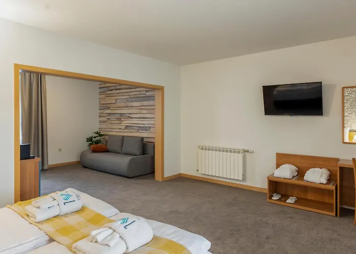 103 View Park Hotel